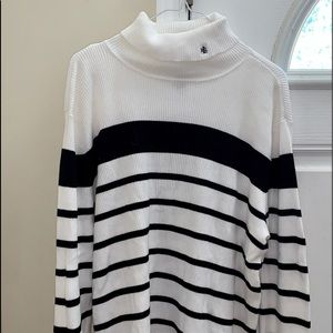 LRL (Lauren Ralph Lauren).  3X turtleneck sweater.